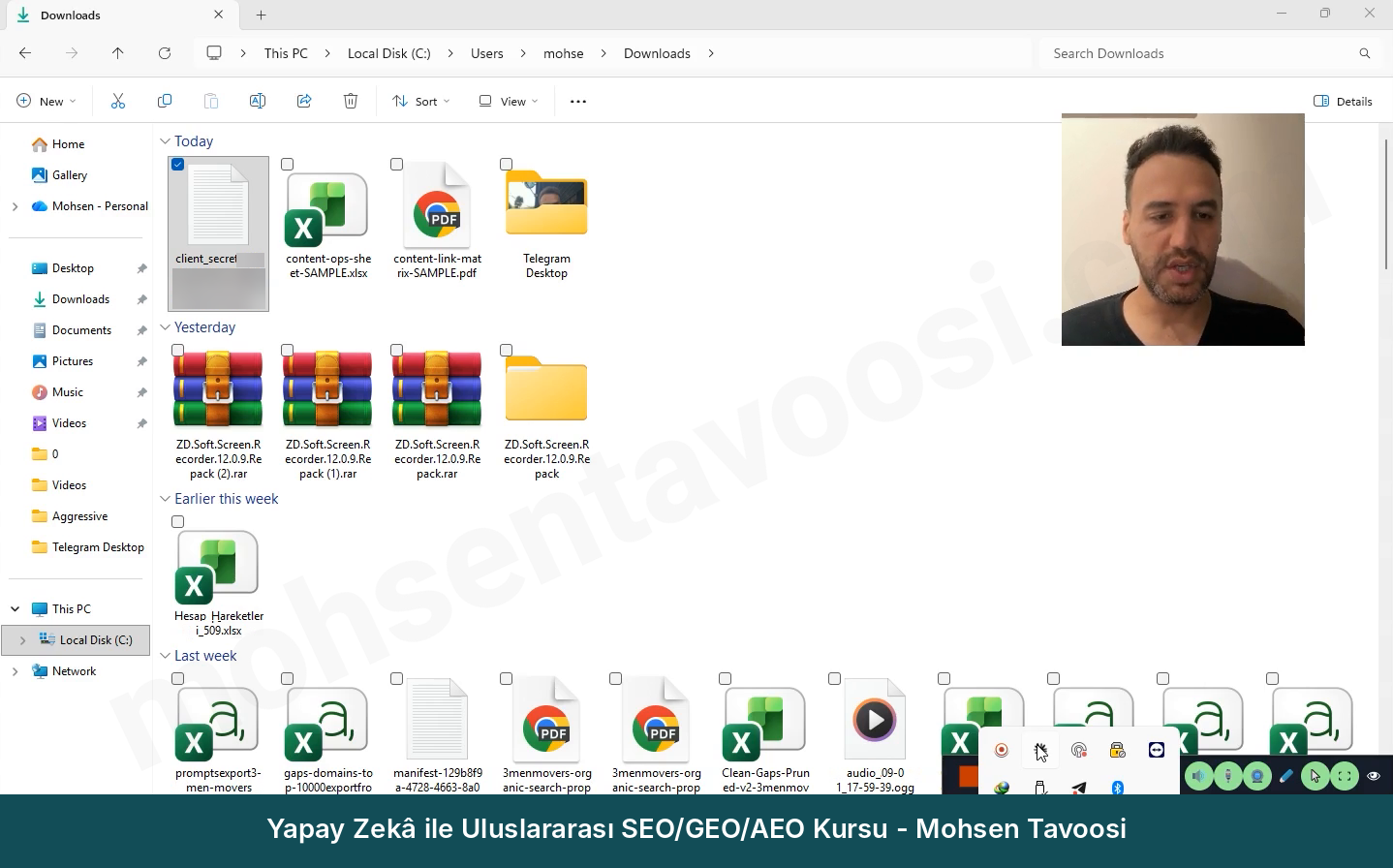 Downloads klasöründeki anahtar dosyası